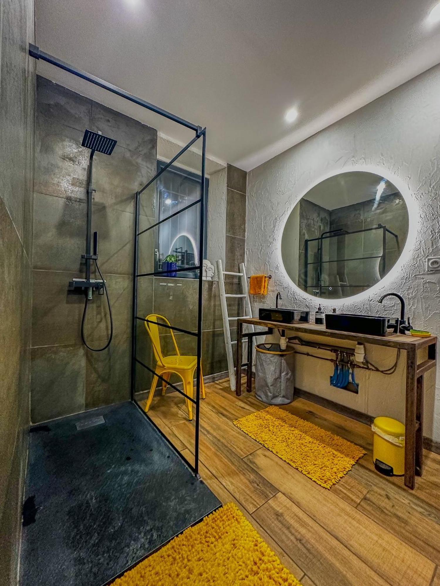 فيلا Loft Modern Avec Jardin Piscine Et Pool House Lavalette المظهر الخارجي الصورة